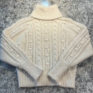 Universal Thread White Turtle Neck Chunky Knit Sweater, Medium